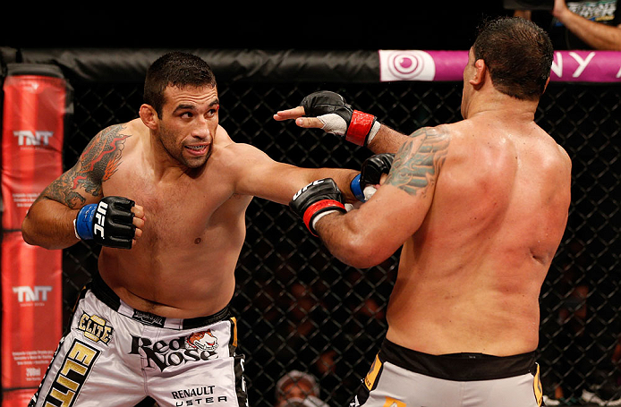  FUELTV10-12_Noguiera_Werdum_15.jpg